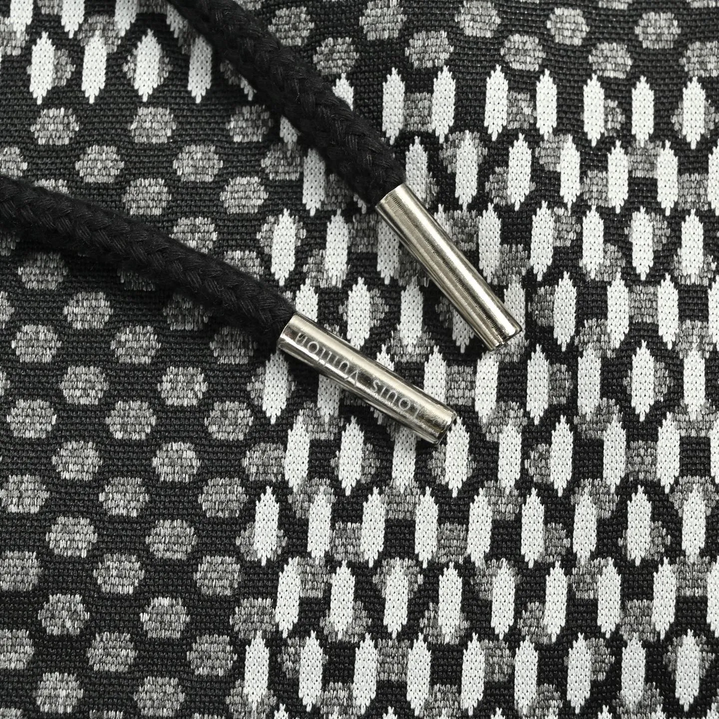 Louis Vuitton/Louis Vuitton rhinestone letter logo checkerboard shorts